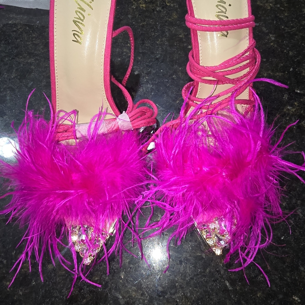 BRAND NEW PINK HEELS
